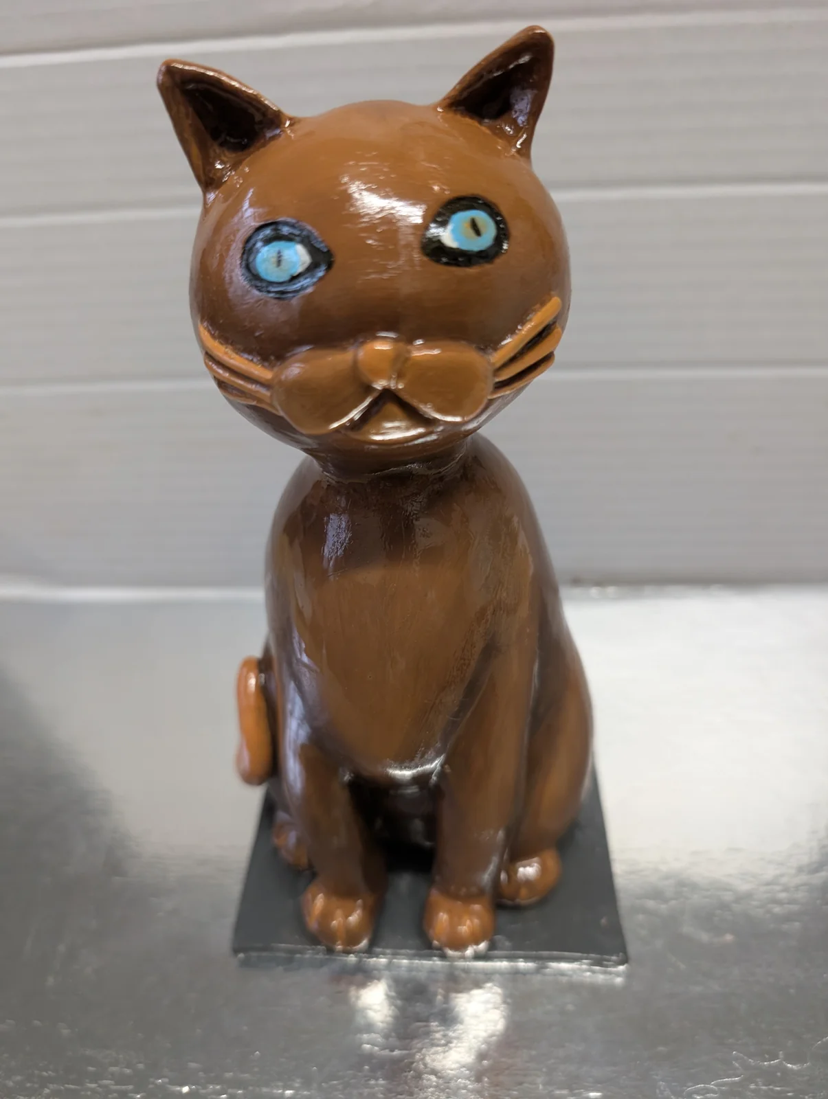 Chat aux yeux bleus, vue 2